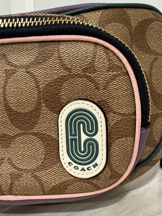 Coach Bag Court Signature Small Belt Bag - Picture 5 of 17